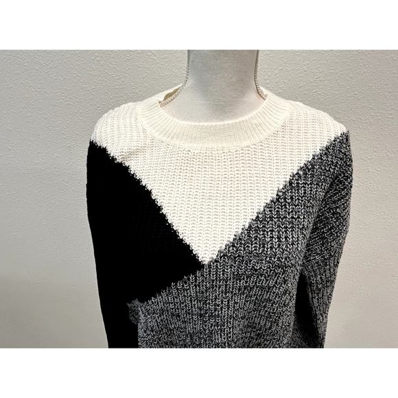 BCX Juniors Black Colorblocked Crewneck Sweater Size L | Trendy Women's Top B21 - Picture 2 of 8